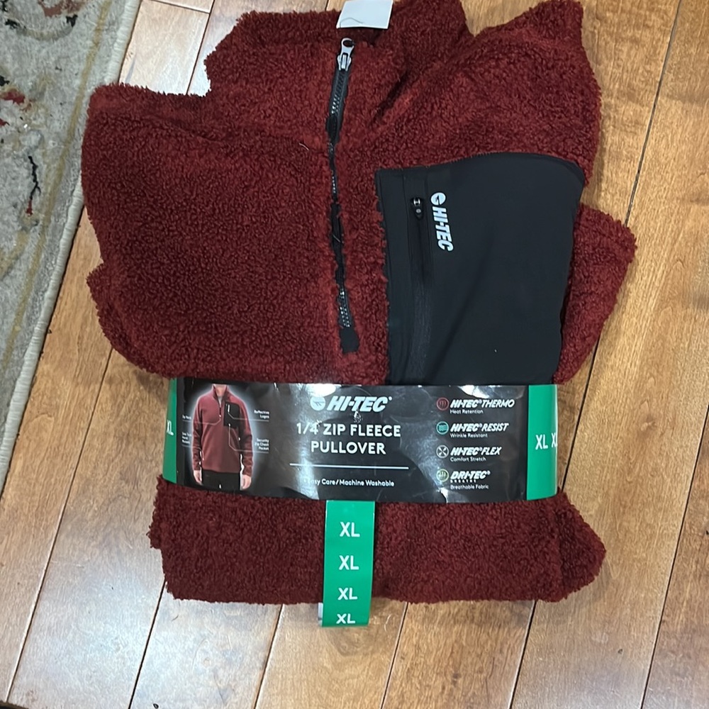NWT Hi-Tec Men’s ¼ Zip Pullover - Picture 6 of 7